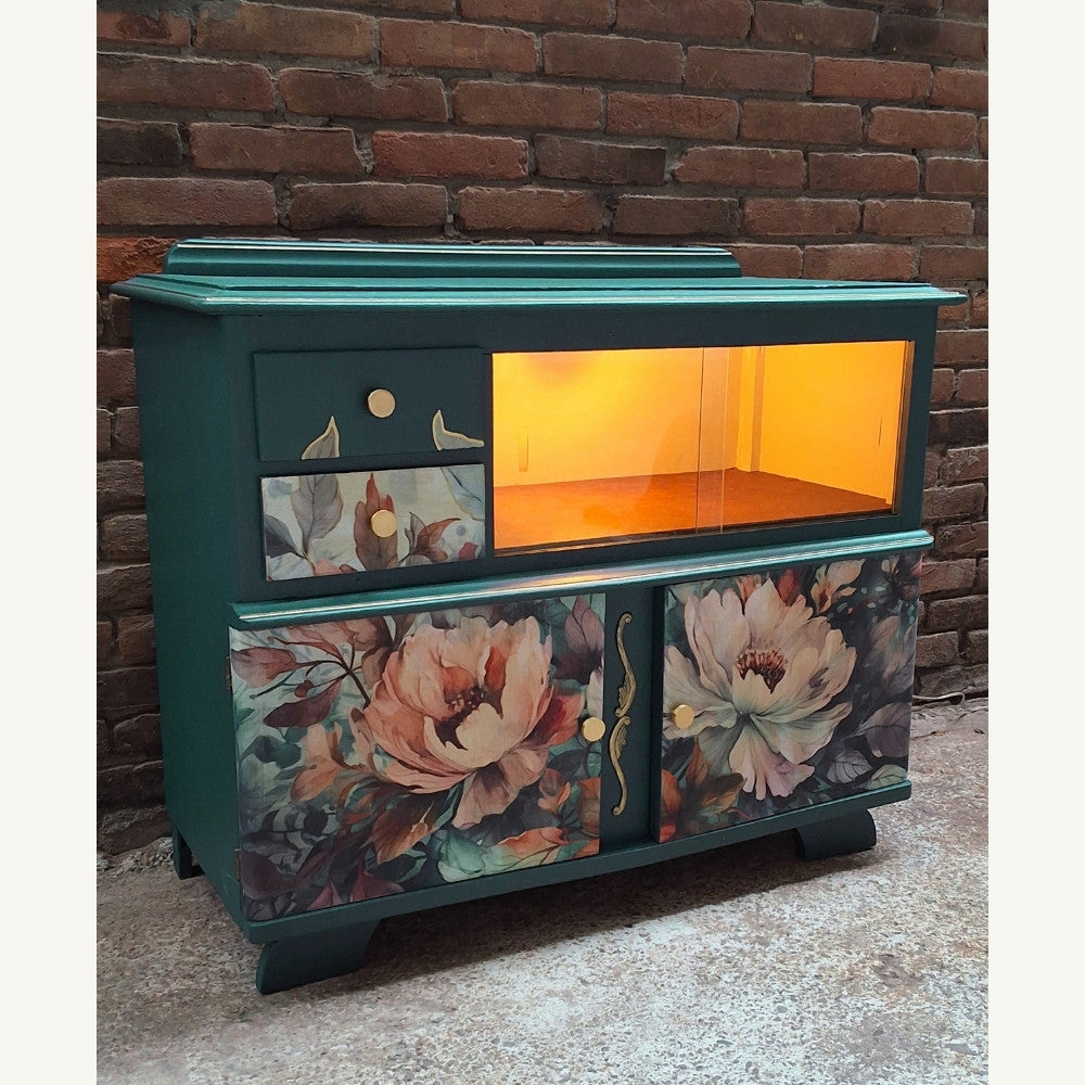 Kastje_met_vitrine_7 - Puur Edith