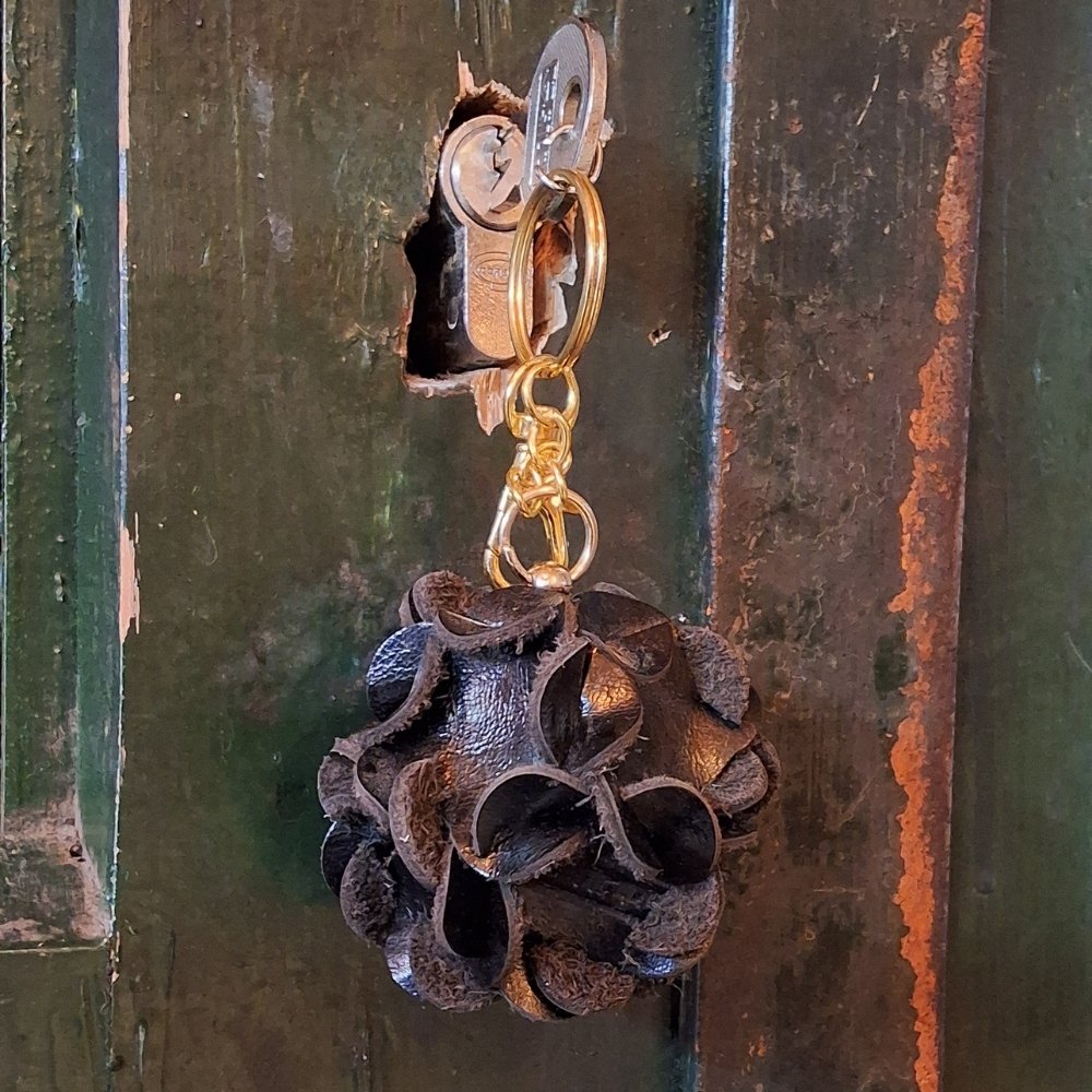 Sleutelhanger_Hortensia_Zwart - Puur Edith