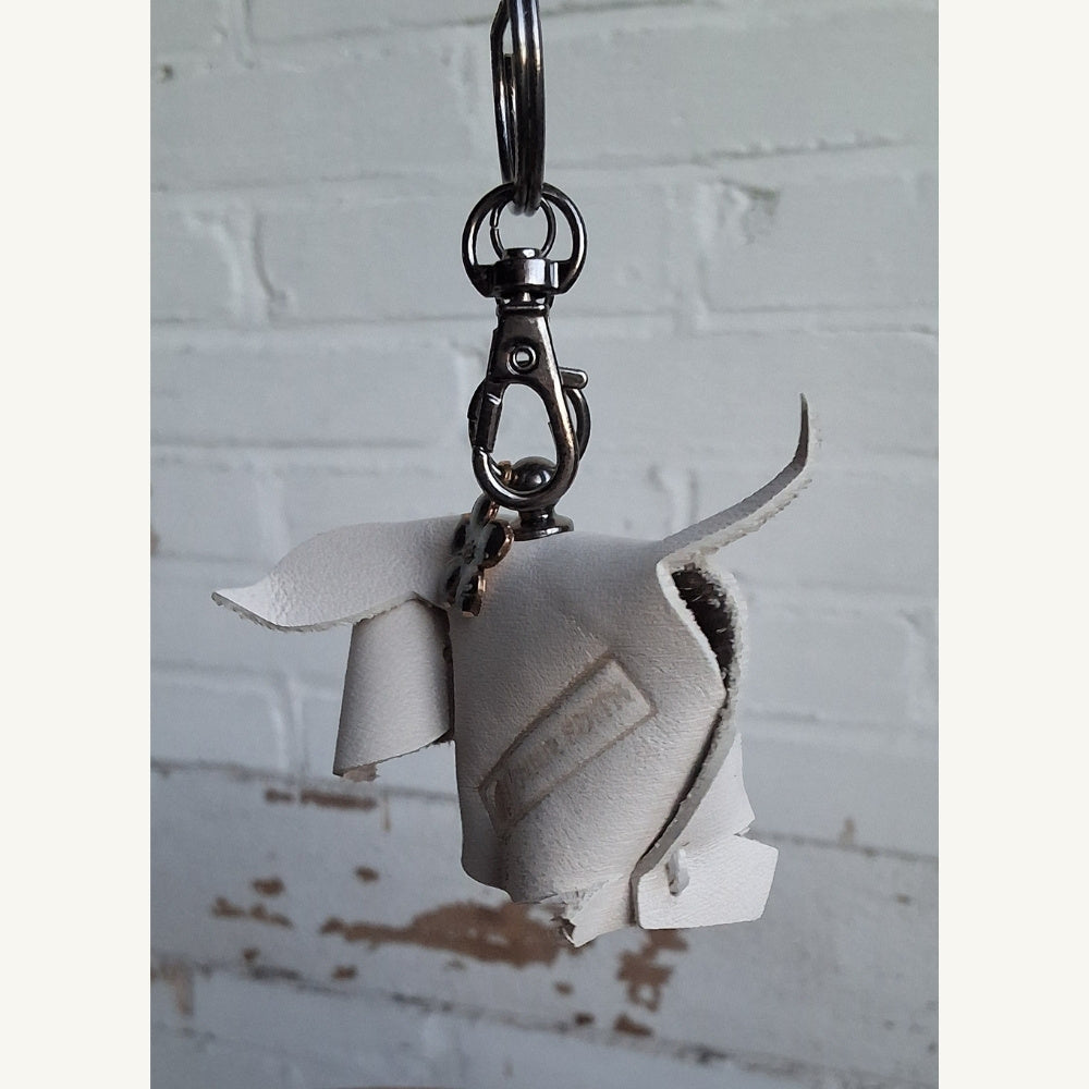 Sleutelhanger_Varken_wit_1ab12430-0802-4a9d-a3a1-73bd8ba6e0ff - Puur Edith