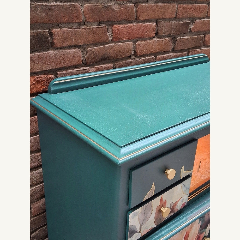 Kastje_met_vitrine_5 - Puur Edith